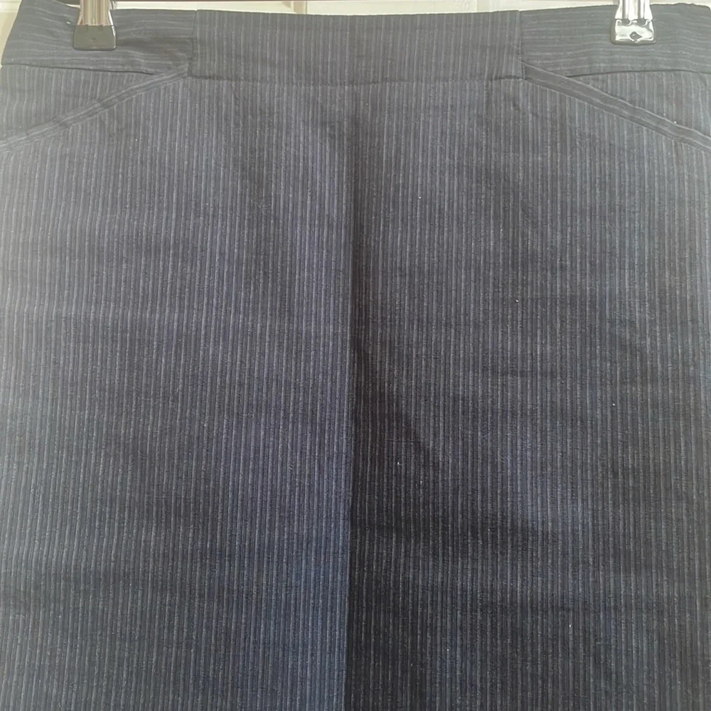Banana republic pinstripe, cotton blend skirt